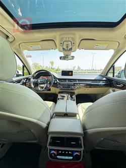 اودي Q7